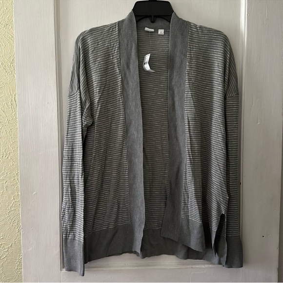 NWT Gap Grey Striped Long Sleeve Open Front Cardigan Sweater - Picture 1 of 8